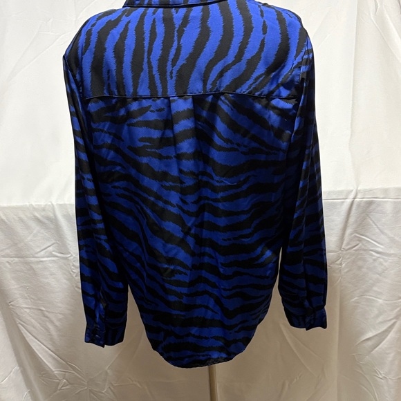 Alfred Dunner Blue and Black Zebra Print Blouse - Picture 4 of 5
